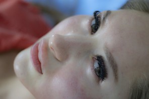 Prevenire l’acne con uno skin scrubber a ultrasuoni