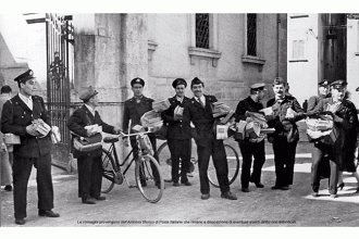 postestyle contest poste italiane divise portalettere