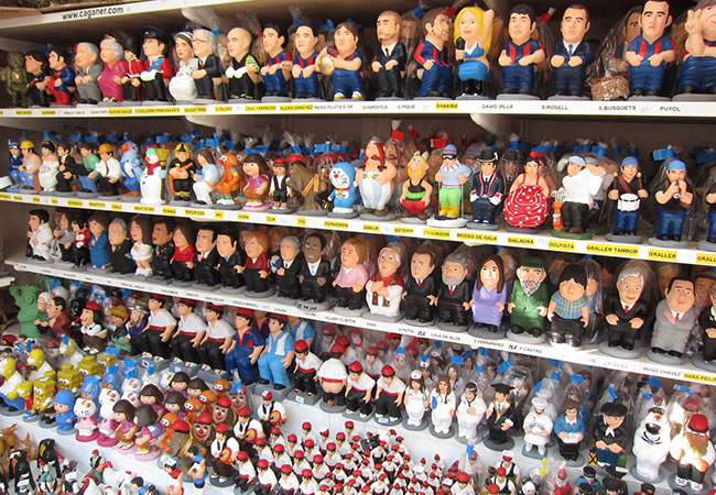 caganer, barcellona, spagna, blonde suite