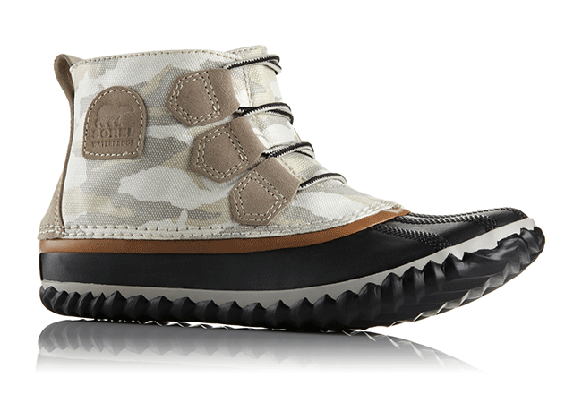 abbigliamento da montagna, scarpe montanga, piumino caldo, blonde suite