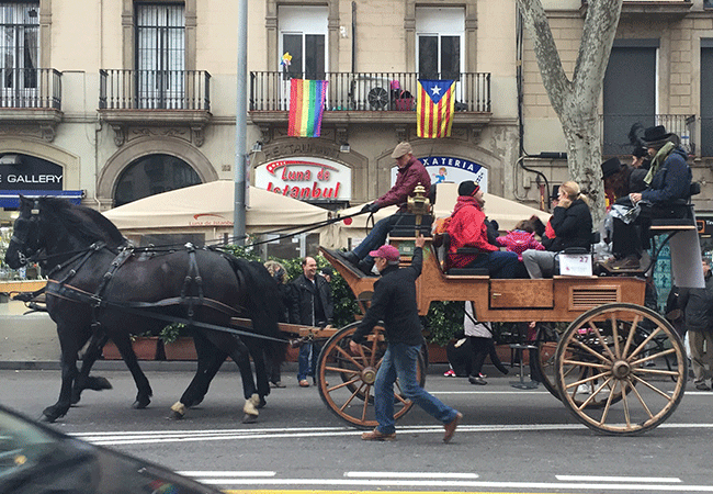 Cabalgada de los tres tombs cavalli barcellona