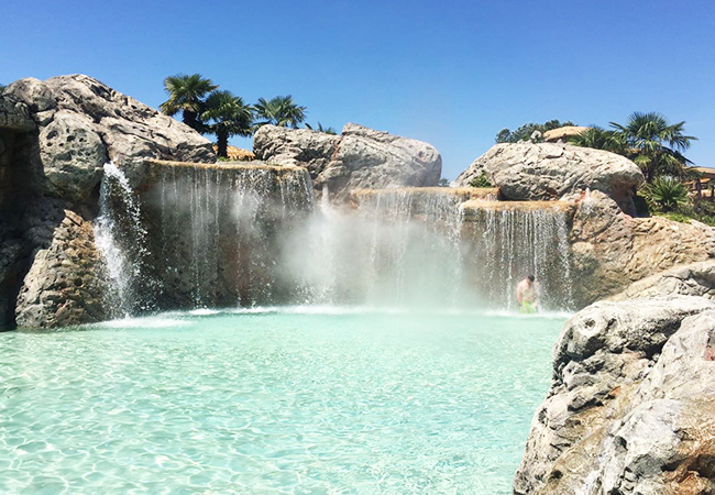 aqualandia jesolo parco acquatico a tema scivoli divertimento relax bunjee jumpink vanilla club