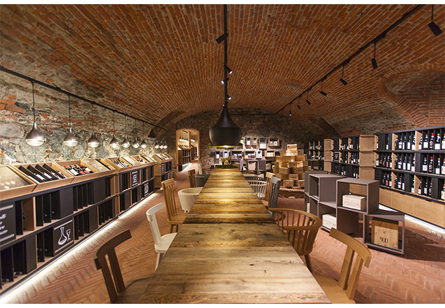 vistaterra-canavese-territorio-ivrea-enogastronomia-sostenibilita-cibo-goumet-ristorante-spa-biolago-sentieri-nel-verde-prodotti-locali-enoteca