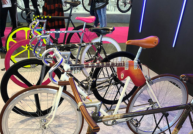 cosmobike 2019 fiera di verona festival della bici bike ebike colori fluo