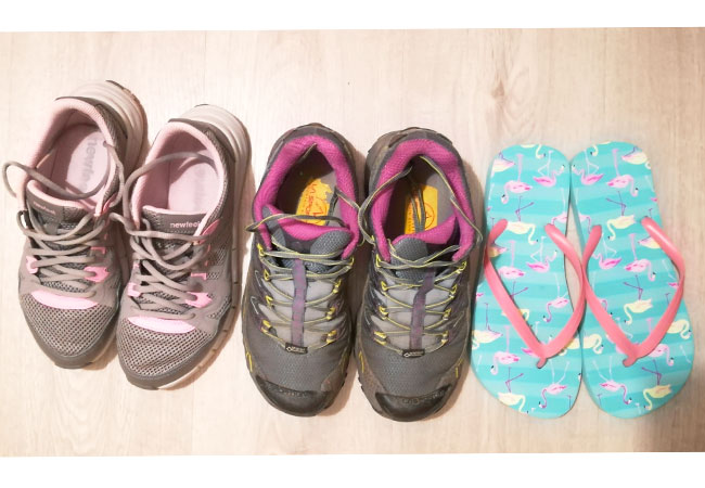 cammino di santiago kit per 250 km ad aprile viaggio avventura le scarpe da portare